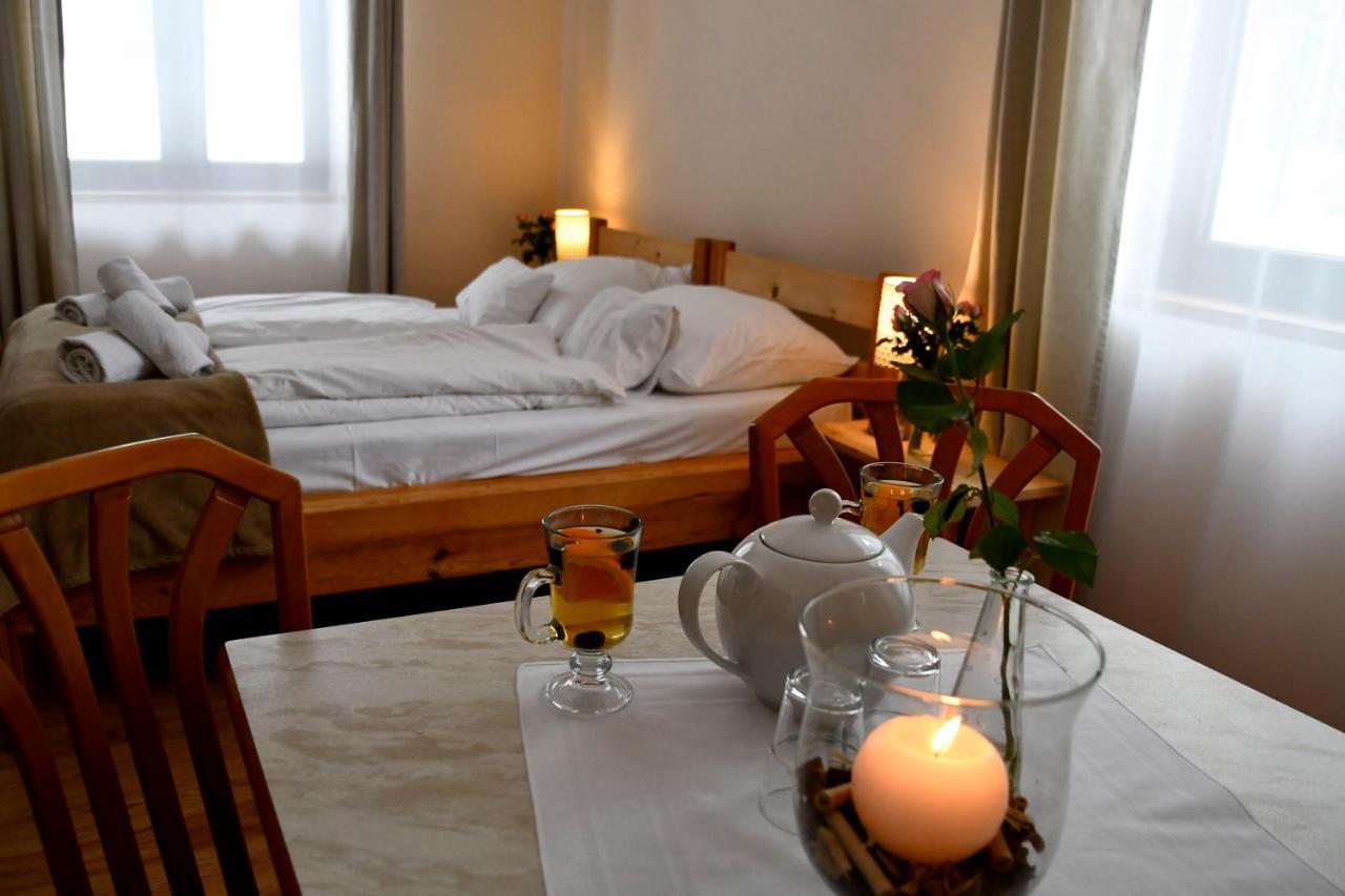 Weglowka  Gosciniec Pod Lubomirem B&B 외부 사진