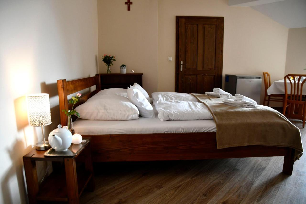 Weglowka  Gosciniec Pod Lubomirem B&B 외부 사진