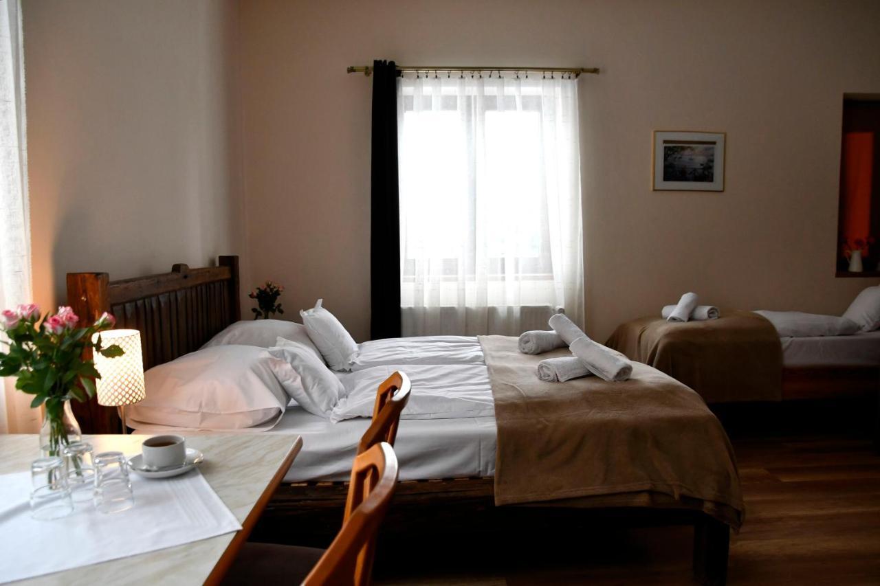 Weglowka  Gosciniec Pod Lubomirem B&B 외부 사진